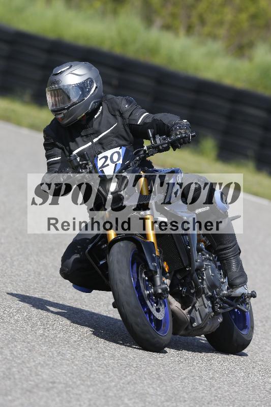 /Archiv-2025/09 22.04.2025 Cornu Master School ADR/gruen-vert/20